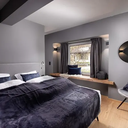 Schoneben * Wald im Pinzgau