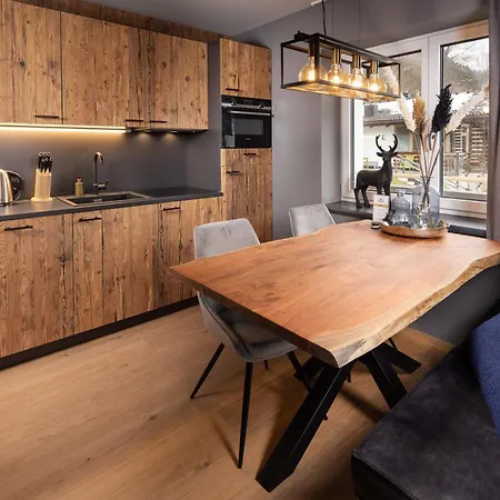 Schoneben Ξενοδοχείο *